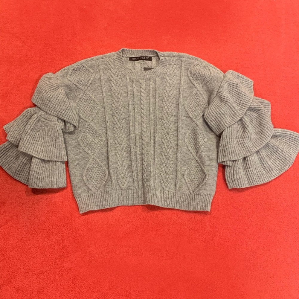 Haute Rouge ruffle cropped sweater
